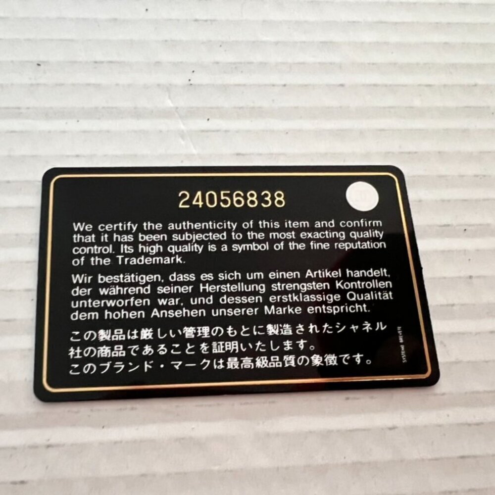 Chanel black leather lambskin leather pocket clutch / laptop sleeve - Picture 9 of 9